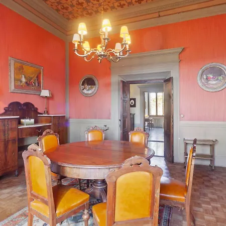 Cosy In With Swimming Pool Holiday home