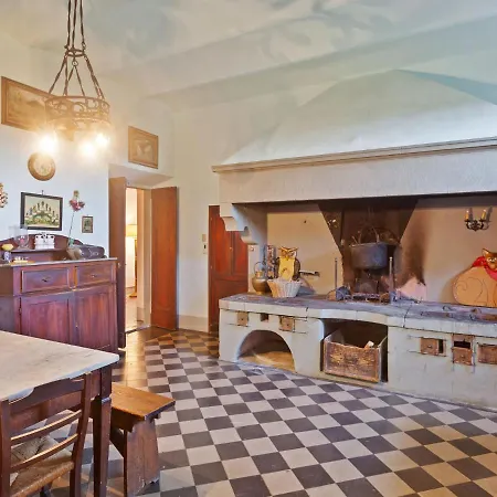 Holiday home Cosy In With Swimming Pool